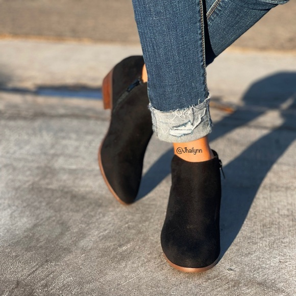 Black micro suede side zipper closure bootie - Picture 3 of 5